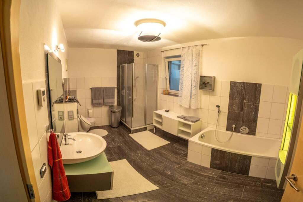 Wohnung Mit Talblick, Ladestation E-Auto Siegen Eksteriør billede